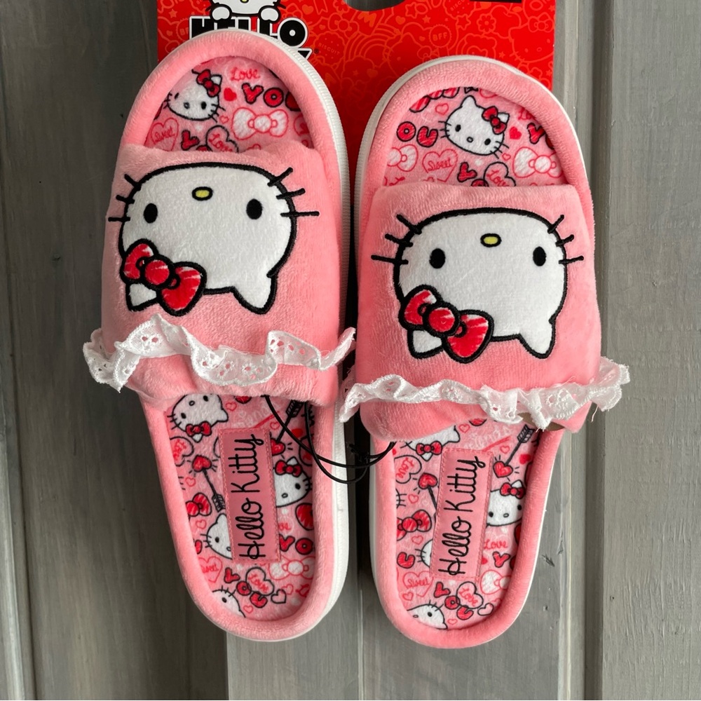 Hello‎ Kitty Pink with White Eyelet Lace hard sole cushion slippers cat cute NWT
